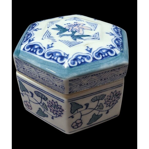Vintage Floral Blue And White Hexagonal Ceramic Trinket Box - Picture 2 of 10